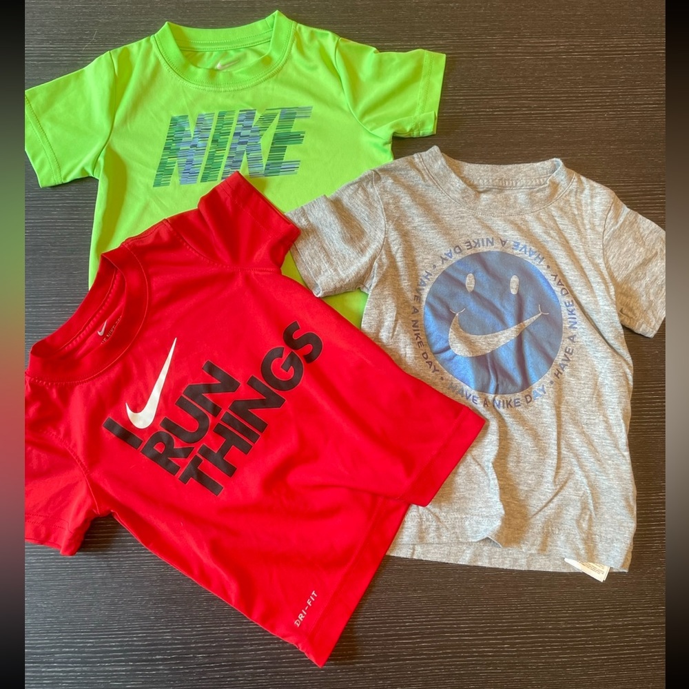 Bundle of 3 Nike cotton shirts